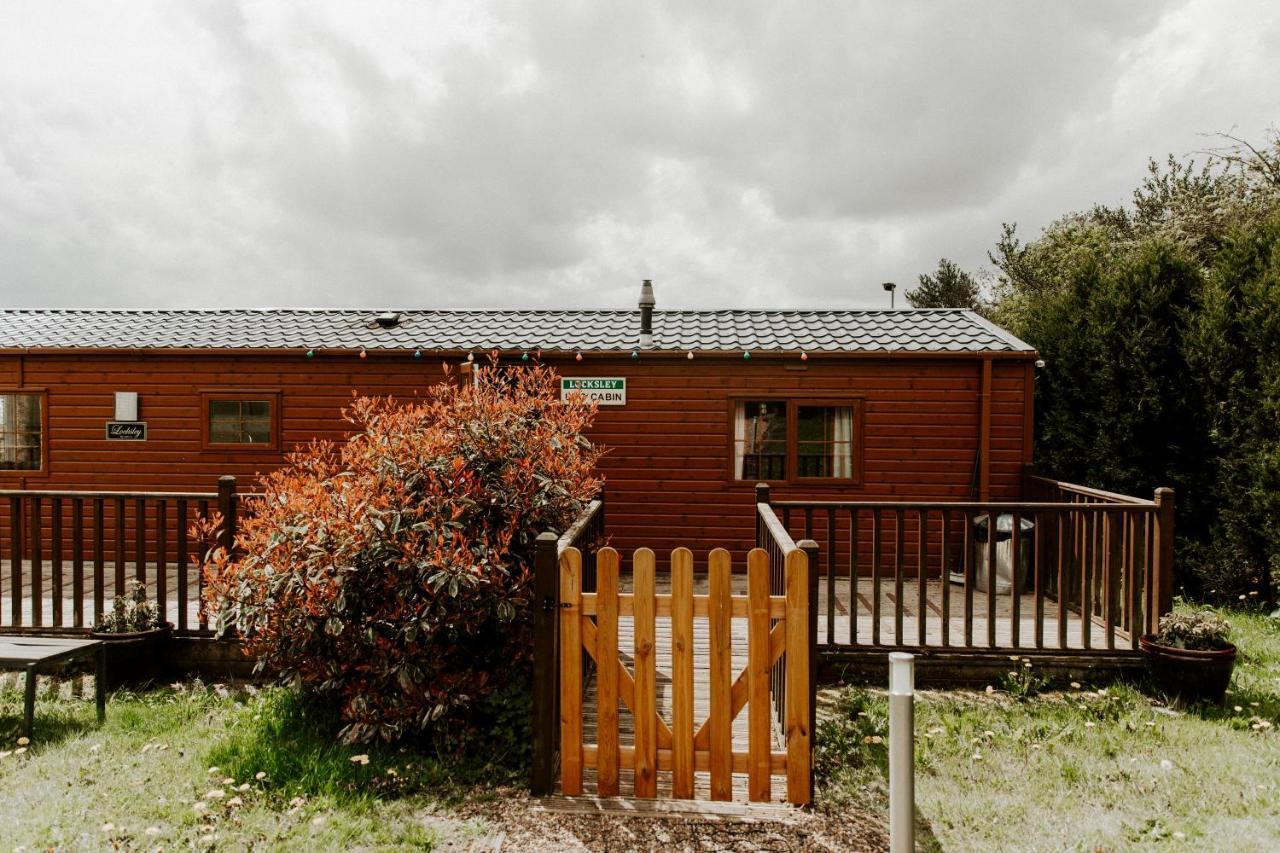 Chalet Fairview Farm Retreat: Luxury In Nottinghamshire Countryside