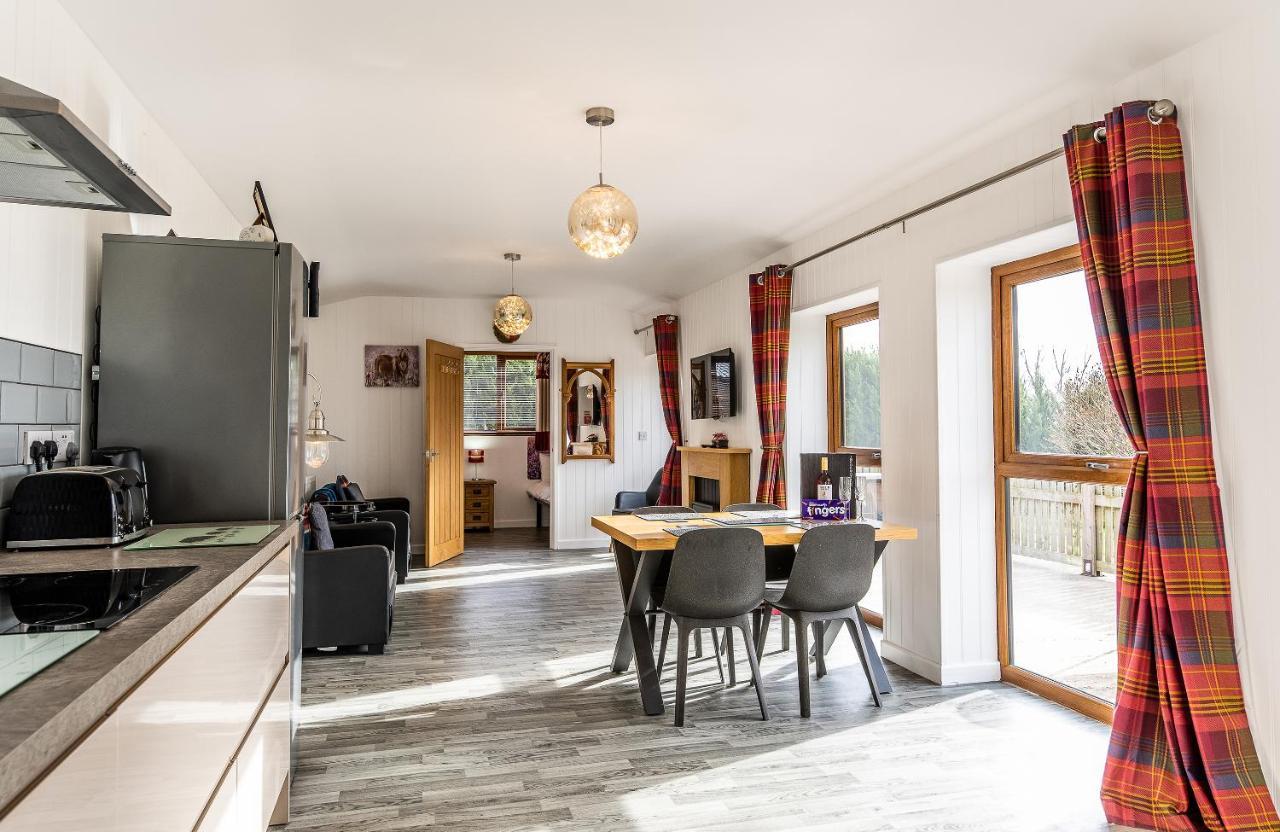 Fairview Farm Retreat: Luxury In Nottinghamshire Countryside Chalet Nottingham